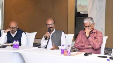 नशामुक्त, साइबर सुरक्षित एवं जनकेंद्रित पुलिसिंग पर डीजीपी कैलाश मकवाणा ने दिए निर्देश नशामुक्त, साइबर सुरक्षित एवं जनकेंद्रित पुलिसिंग पर डीजीपी कैलाश मकवाणा ने दिए निर्देश