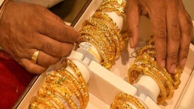 Gold Price Crash: रिकॉर्ड हाई से ₹37,000 टूटा सोना, क्या खरीदारी का यही है सबसे अच्छा मौका? Gold Price Crash: रिकॉर्ड हाई से ₹37,000 टूटा सोना, क्या खरीदारी का यही है सबसे अच्छा मौका?