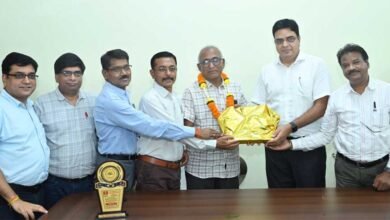 जनसंपर्क संचालनालय के सहायक ग्रेड-03 गुलजारी लाल तम्बोली को सेवानिवृत्ति पर दी गई भावभीनी विदाई जनसंपर्क संचालनालय के सहायक ग्रेड-03 गुलजारी लाल तम्बोली को सेवानिवृत्ति पर दी गई भावभीनी विदाई