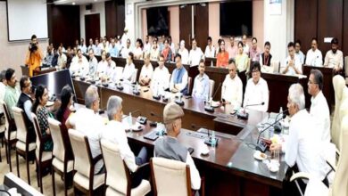 अधिकारी टीम मध्यप्रदेश के रूप में योजनाओं और निर्णयों के क्रियान्वयन में उत्कृष्ट भूमिका निभाएं : मुख्य सचिव बर्णवाल अधिकारी टीम मध्यप्रदेश के रूप में योजनाओं और निर्णयों के क्रियान्वयन में उत्कृष्ट भूमिका निभाएं : मुख्य सचिव बर्णवाल