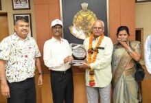 पुलिस मुख्यालय परिवार द्वारा 8 सेवानिवृत्‍त कर्मचारियों को दी गई भावभीनी विदाई