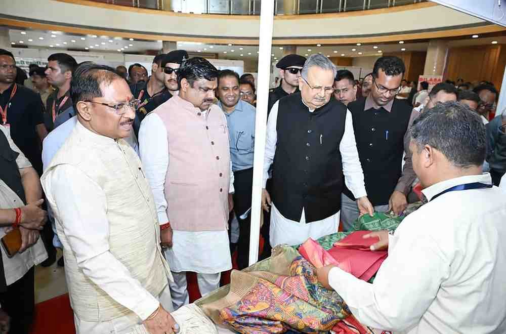 हथकरघा हमारी संस्कृति, रोजगार और आत्मनिर्भरता की सशक्त पहचान – मुख्यमंत्री विष्णुदेव साय हथकरघा हमारी संस्कृति, रोजगार और आत्मनिर्भरता की सशक्त पहचान – मुख्यमंत्री विष्णुदेव साय