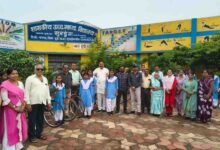 अध्यक्ष ईश्वर सिंह ठाकुर ने 40 शालेय छात्राओं को सायकल का किया वितरण
