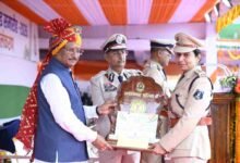 मुख्यमंत्री विष्णु देव साय के करकमलों से उत्कृष्ट सेवा के लिए सम्मानित हुए पुलिस एवं नगर सेना के अधिकारी-कर्मचारी