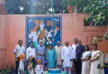 सरस्वती विहार स्कूल में स्वतंत्रता दिवस गरिमा एवं देशभक्ति की भावना के साथ मनाया गया