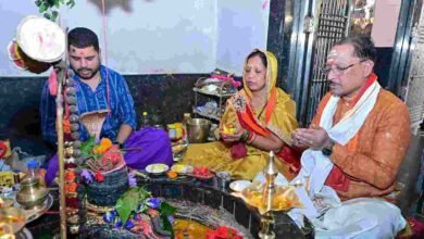 मुख्यमंत्री विष्णुदेव साय ने सावन सोमवार और नागपंचमी पर श्री फलेश्वरनाथ महादेव की पूजा-अर्चना की