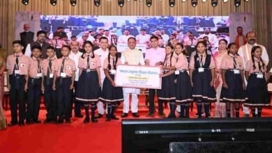 श्रमिक परिवारों के बच्चों को मिलेगी बड़े स्कूलों में मुफ्त शिक्षा, मुख्यमंत्री साय बोले, आपकी सफलता ही हमारी सबसे बड़ी खुशी