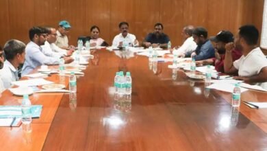 झारखंड में छात्रों और सरकार के बीच फिर नहीं बनी सहमति, परीक्षा रद्द करने की मांग पर अड़े छात्र झारखंड में छात्रों और सरकार के बीच फिर नहीं बनी सहमति, परीक्षा रद्द करने की मांग पर अड़े छात्र