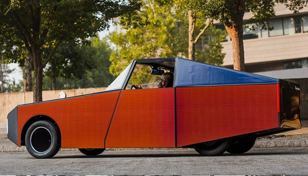 Luminetta Solar Car: स्टूडेंट्स ने बनाई ऐसी सोलर कार, जितनी बिजली खर्च करेगी उससे ज्यादा बनाएगी Luminetta Solar Car: स्टूडेंट्स ने बनाई ऐसी सोलर कार, जितनी बिजली खर्च करेगी उससे ज्यादा बनाएगी