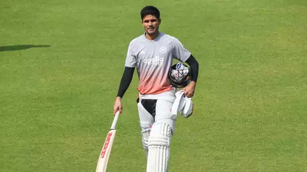 शुभमन गिल अभ्यास में दो बार चोटिल, श्रीलंका टेस्ट सीरीज से पहले बढ़ी टीम इंडिया की चिंता शुभमन गिल अभ्यास में दो बार चोटिल, श्रीलंका टेस्ट सीरीज से पहले बढ़ी टीम इंडिया की चिंता