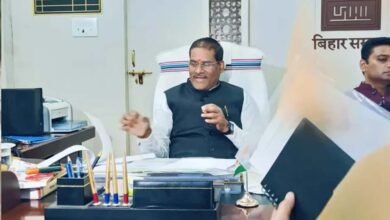 बिहार में बालू-पत्थर ढोने वाले बाहरी वाहनों में जीपीएस अनिवार्य, अवैध खनन पर सख्ती बिहार में बालू-पत्थर ढोने वाले बाहरी वाहनों में जीपीएस अनिवार्य, अवैध खनन पर सख्ती