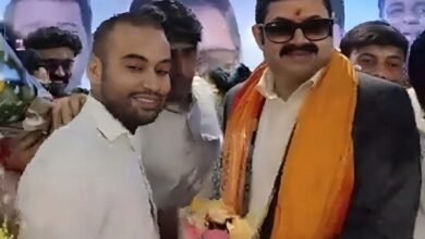 वाराणसी एयरपोर्ट पर लाइसेंसी पिस्टल से चली गोली, दो कर्मचारी घायल; कमलेश राय हिरासत में वाराणसी एयरपोर्ट पर लाइसेंसी पिस्टल से चली गोली, दो कर्मचारी घायल; कमलेश राय हिरासत में