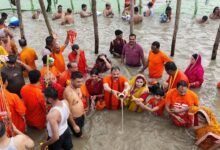 सावन की भक्ति में लीन हुए स्वास्थ्य मंत्री श्याम बिहारी जायसवाल, बाबा बैद्यनाथ और बासुकिनाथ के दरबार में टेका माथा