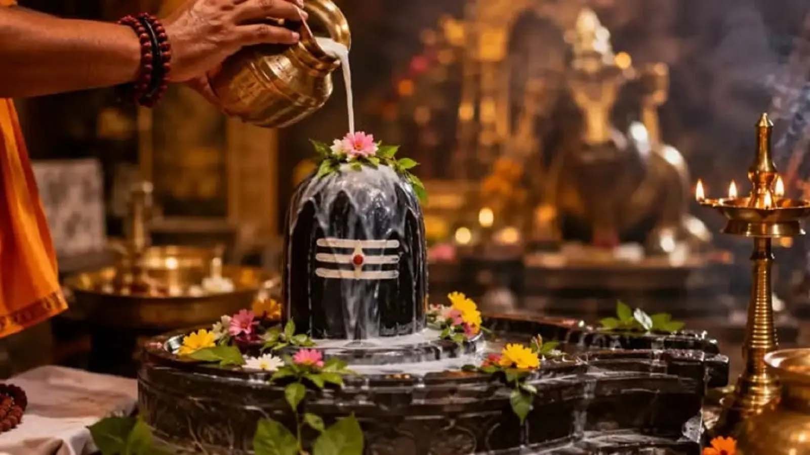 सावन का पहला सोमवार 3 अगस्त को, जानें पूजा के शुभ मुहूर्त सावन का पहला सोमवार 3 अगस्त को, जानें पूजा के शुभ मुहूर्त