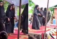 गोंडा में बुर्का पहनाकर छात्राओं से डांस कराने पर बवाल, स्कूल प्रबंधक बोले- करोड़ों बार माफी मांगने को तैयार