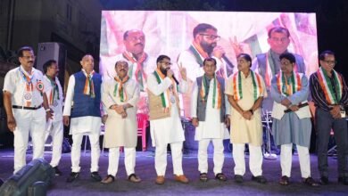 80 किलो लड्डू बांटकर मनाया आजादी का जश्न, जश्न-ए-आजादी ट्रस्ट के कार्यक्रम में धर्मगुरुओं ने किया ध्वजारोहण 80 किलो लड्डू बांटकर मनाया आजादी का जश्न, जश्न-ए-आजादी ट्रस्ट के कार्यक्रम में धर्मगुरुओं ने किया ध्वजारोहण