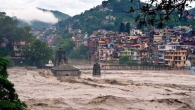 Uttarakhand Weather: उत्तराखंड में भारी बारिश का दौर जारी, आज ऑरेंज अलर्ट; कई जिलों में बिगड़े हालात Uttarakhand Weather: उत्तराखंड में भारी बारिश का दौर जारी, आज ऑरेंज अलर्ट; कई जिलों में बिगड़े हालात