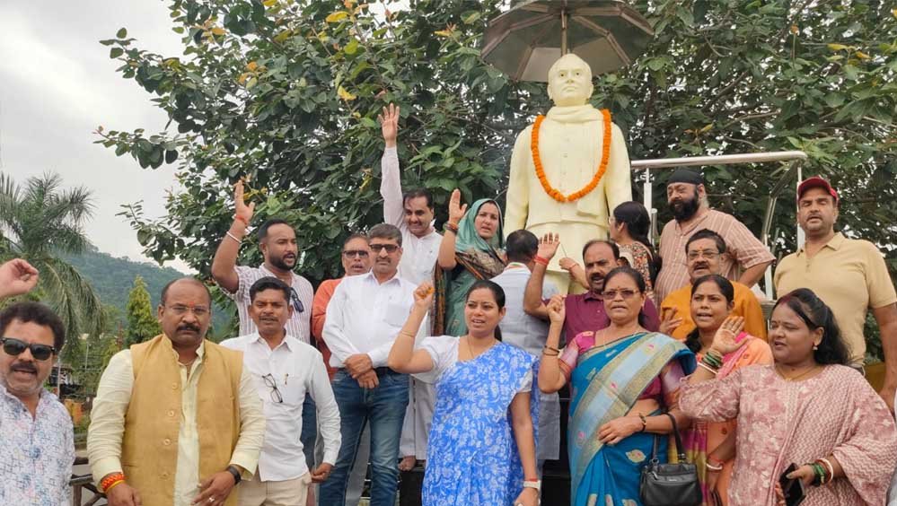 राजीव गांधी जयंती पर कांग्रेस ने दी श्रद्धांजलि, आधुनिक भारत के निर्माण में योगदान को किया याद राजीव गांधी जयंती पर कांग्रेस ने दी श्रद्धांजलि, आधुनिक भारत के निर्माण में योगदान को किया याद