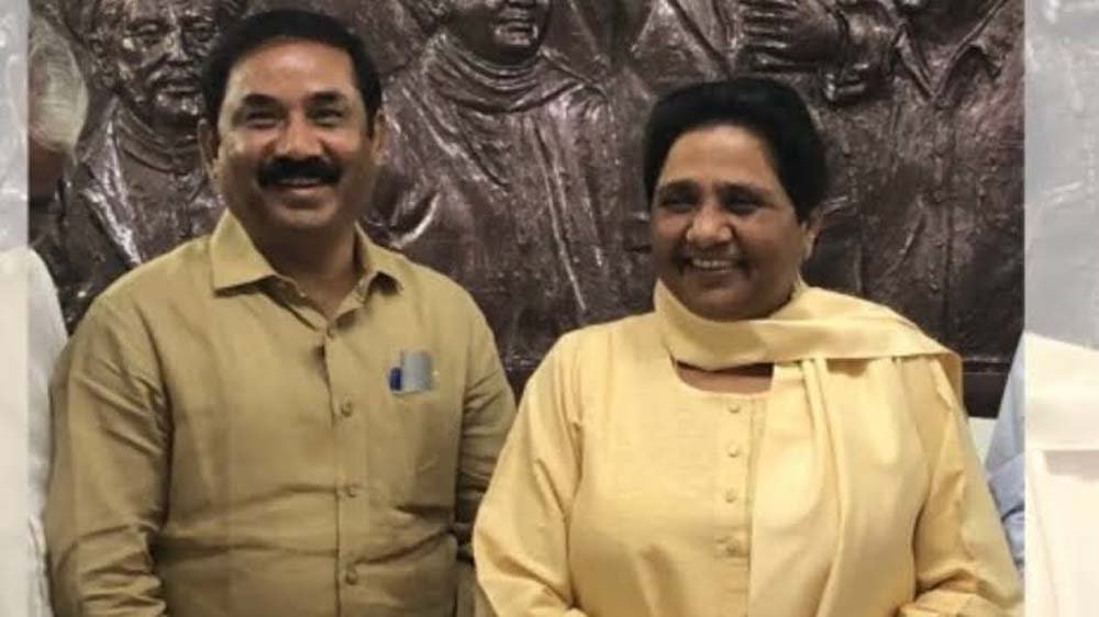 मायावती का बड़ा एक्शन, अशोक सिद्धार्थ और बेनीवाल बसपा से निष्कासित मायावती का बड़ा एक्शन, अशोक सिद्धार्थ और बेनीवाल बसपा से निष्कासित