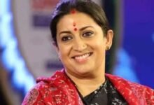 UP चुनाव से पहले BJP ने स्मृति ईरानी को दी बड़ी जिम्मेदारी, प्रियंका-डिंपल की काट के तौर पर उतारा