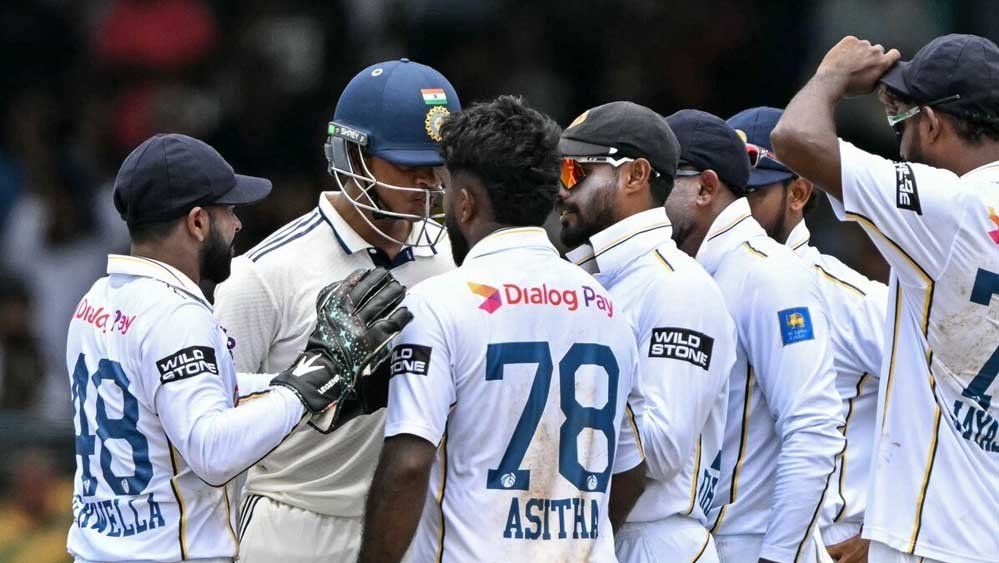‘कोई हद पार करेगा तो…’ श्रीलंकाई गेंदबाज से झगड़े पर यशस्वी जायसवाल ने तोड़ी चुप्पी ‘कोई हद पार करेगा तो…’ श्रीलंकाई गेंदबाज से झगड़े पर यशस्वी जायसवाल ने तोड़ी चुप्पी