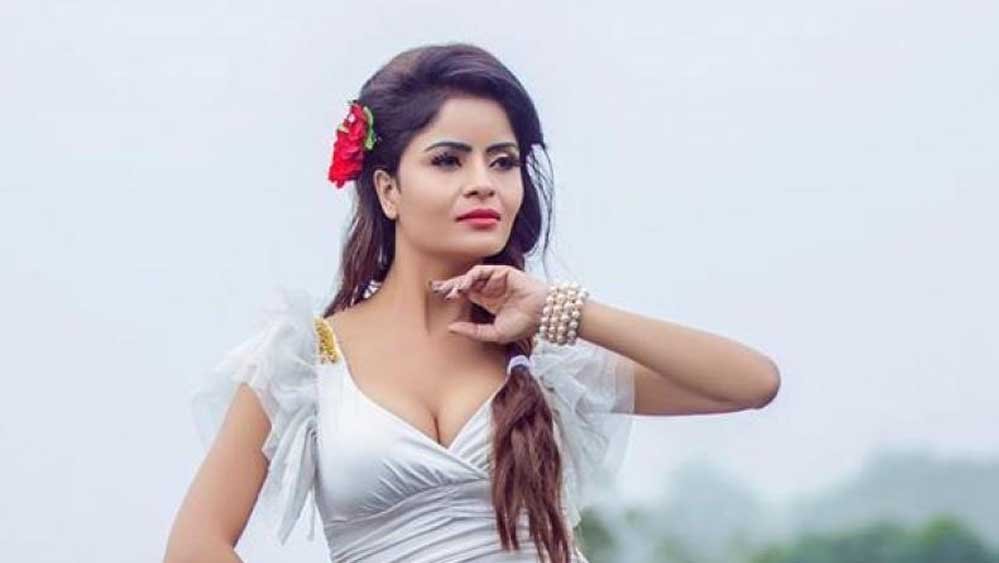 ‘मुंह काला करोगी…’ पैदा होते ही मरने को छोड़ा, पिता ने पीटा; एक्ट्रेस गहना वशिष्ठ का छलका दर्द ‘मुंह काला करोगी…’ पैदा होते ही मरने को छोड़ा, पिता ने पीटा; एक्ट्रेस गहना वशिष्ठ का छलका दर्द