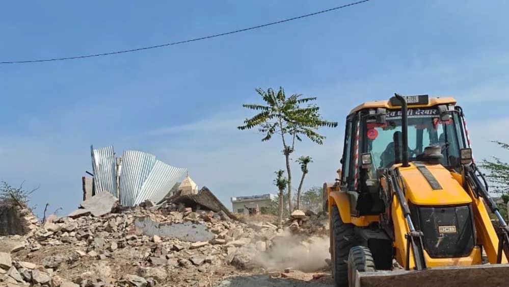 बड़े तालाब किनारे बुलडोजर कार्रवाई पर MP हाईकोर्ट गंभीर, NGT को जल्द सुनवाई के निर्देश बड़े तालाब किनारे बुलडोजर कार्रवाई पर MP हाईकोर्ट गंभीर, NGT को जल्द सुनवाई के निर्देश
