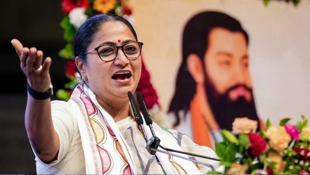 दिल्ली की महिलाओं को रक्षाबंधन का तोहफा, CM रेखा गुप्ता ने लॉन्च की लक्ष्मी योजना दिल्ली की महिलाओं को रक्षाबंधन का तोहफा, CM रेखा गुप्ता ने लॉन्च की लक्ष्मी योजना