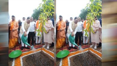 मुख्यमंत्री विष्णुदेव साय ने बाबा कर्मेश्वर का किया रुद्राभिषेक, प्रदेशवासियों की सुख-समृद्धि और खुशहाली की कामना की मुख्यमंत्री विष्णुदेव साय ने बाबा कर्मेश्वर का किया रुद्राभिषेक, प्रदेशवासियों की सुख-समृद्धि और खुशहाली की कामना की