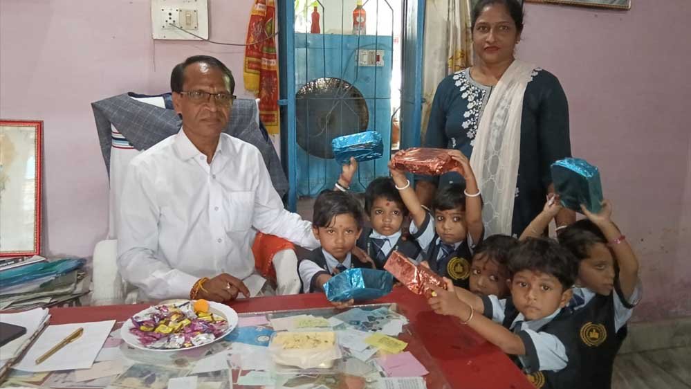 राखी के धागों में सजा स्नेह और संस्कार, एजुकेशन पावर पब्लिक स्कूल में गूंजा भाई-बहन के अटूट प्रेम का संदेश राखी के धागों में सजा स्नेह और संस्कार, एजुकेशन पावर पब्लिक स्कूल में गूंजा भाई-बहन के अटूट प्रेम का संदेश