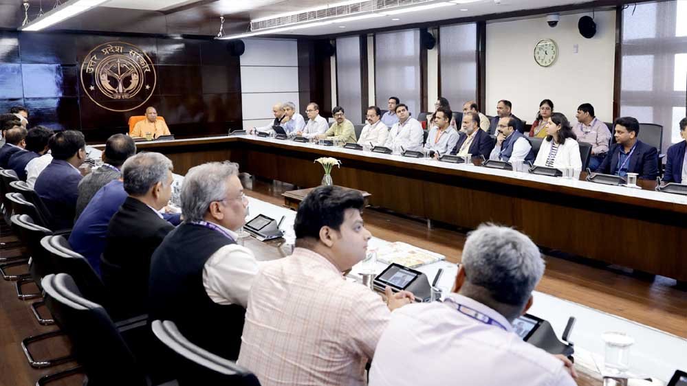 हर बच्चे तक शिक्षा की डिजिटल पहुंच, योगी सरकार ने यूट्यूब पर भी लगाई कक्षा हर बच्चे तक शिक्षा की डिजिटल पहुंच, योगी सरकार ने यूट्यूब पर भी लगाई कक्षा