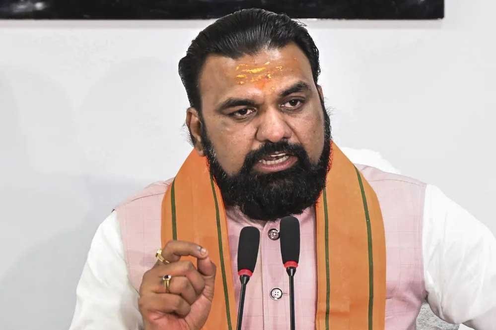 रक्षाबंधन पर बिहार की बहनों को CM सम्राट चौधरी के 3 बड़े तोहफे, 2 लाख रुपये तक मिलेगी सहायता रक्षाबंधन पर बिहार की बहनों को CM सम्राट चौधरी के 3 बड़े तोहफे, 2 लाख रुपये तक मिलेगी सहायता