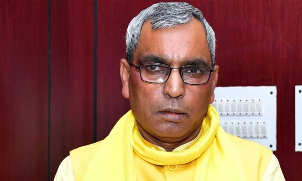 राजभर ने अखिलेश पर लगाया ‘राखी घोटाले’ का आरोप, बोले- 11 हजार कहकर महिलाओं को बुलाया, थमा दिए 1100 रुपये राजभर ने अखिलेश पर लगाया ‘राखी घोटाले’ का आरोप, बोले- 11 हजार कहकर महिलाओं को बुलाया, थमा दिए 1100 रुपये