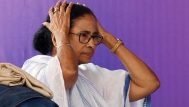 ममता बनर्जी ने नहीं मानी कलकत्ता हाईकोर्ट की बात, कोलकाता में दर्ज हुई FIR ममता बनर्जी ने नहीं मानी कलकत्ता हाईकोर्ट की बात, कोलकाता में दर्ज हुई FIR