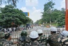 JPSC-JSSC आंदोलन के 18वें दिन छात्रों ने तोड़ी बैरिकेडिंग, विधानसभा की ओर बढ़ा कूच