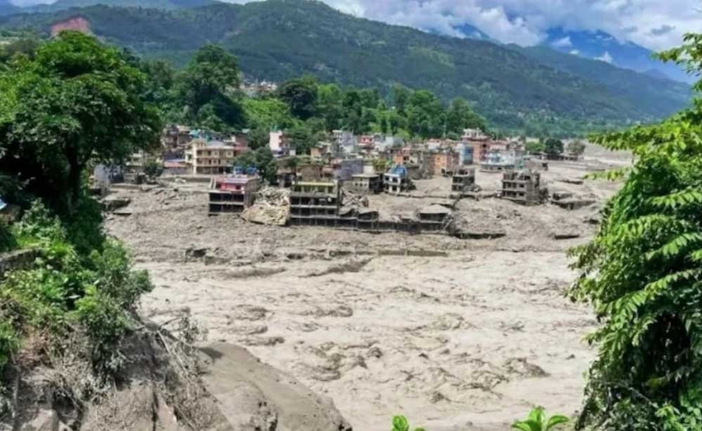 नेपाल बाढ़ में मौतों का आंकड़ा 734 पहुंचा, बचाव अभियान के 5वें दिन भी हजारों लोग लापता नेपाल बाढ़ में मौतों का आंकड़ा 734 पहुंचा, बचाव अभियान के 5वें दिन भी हजारों लोग लापता