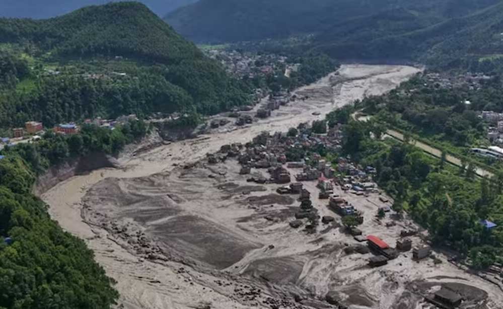 भोटेकोशी नदी में फिर बढ़ा जलस्तर, नेपाल में नई आपदा की आहट; कई इलाकों में अलर्ट भोटेकोशी नदी में फिर बढ़ा जलस्तर, नेपाल में नई आपदा की आहट; कई इलाकों में अलर्ट