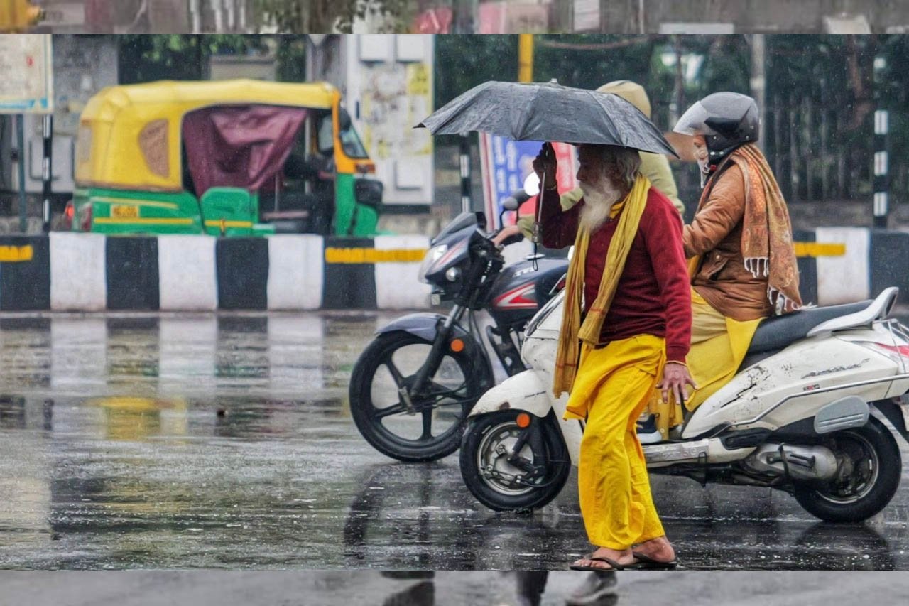 MP Weather Update: मध्य प्रदेश में फिर शुरू हुआ बारिश का दौर, मौसम विभाग ने इस दिन तक जारी किया अलर्ट MP Weather Update: मध्य प्रदेश में फिर शुरू हुआ बारिश का दौर, मौसम विभाग ने इस दिन तक जारी किया अलर्ट