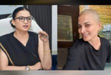 कैंसर पीड़ित बच्ची की मुस्कान के लिए कमिश्नर सविता प्रधान ने मुंडवाया सिर, सिंगरौली में मिसाल बनीं
