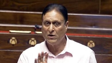 ‘PoK अलग देश…’ NC सांसद के बयान से सियासी भूचाल, विपक्ष ने घेरा ‘PoK अलग देश…’ NC सांसद के बयान से सियासी भूचाल, विपक्ष ने घेरा