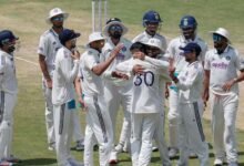 गॉल टेस्ट में भारत की बड़ी जीत, मानव सुथार ने 10 विकेट लेकर मचाया कहर गॉल टेस्ट में भारत की बड़ी जीत, मानव सुथार ने 10 विकेट लेकर मचाया कहर