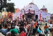 सावन की पहली सोमवारी पर पटना के शिवालयों में उमड़ी श्रद्धालुओं की भीड़ सावन की पहली सोमवारी पर पटना के शिवालयों में उमड़ी श्रद्धालुओं की भीड़