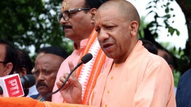 अटल जी का छह दशक का सार्वजनिक जीवन निर्विवाद और निष्कलंक रहाः सीएम योगी