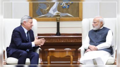 भारत बनेगा ग्लोबल कंटेंट हब! PM मोदी और Netflix के Co-CEO के बीच हुई अहम चर्चा भारत बनेगा ग्लोबल कंटेंट हब! PM मोदी और Netflix के Co-CEO के बीच हुई अहम चर्चा