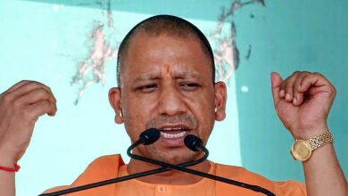 चाचा-भतीजे की जोड़ी लूटने निकल जाती थी’, CM योगी का सपा पर तीखा हमला