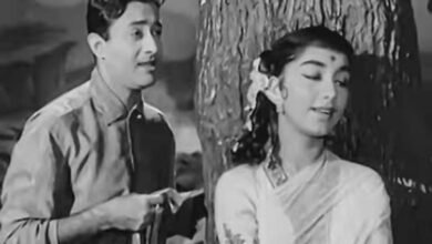 फ्लॉप फिल्म ‘हम दोनों’ के अमर गीत, साहिर लुधियानवी ने रचा इतिहास फ्लॉप फिल्म ‘हम दोनों’ के अमर गीत, साहिर लुधियानवी ने रचा इतिहास