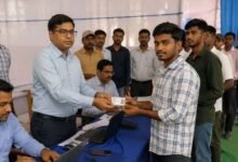 झारखंड में कैंपों की पहल से 19,756 युवाओं को मिला लर्निंग लाइसेंस