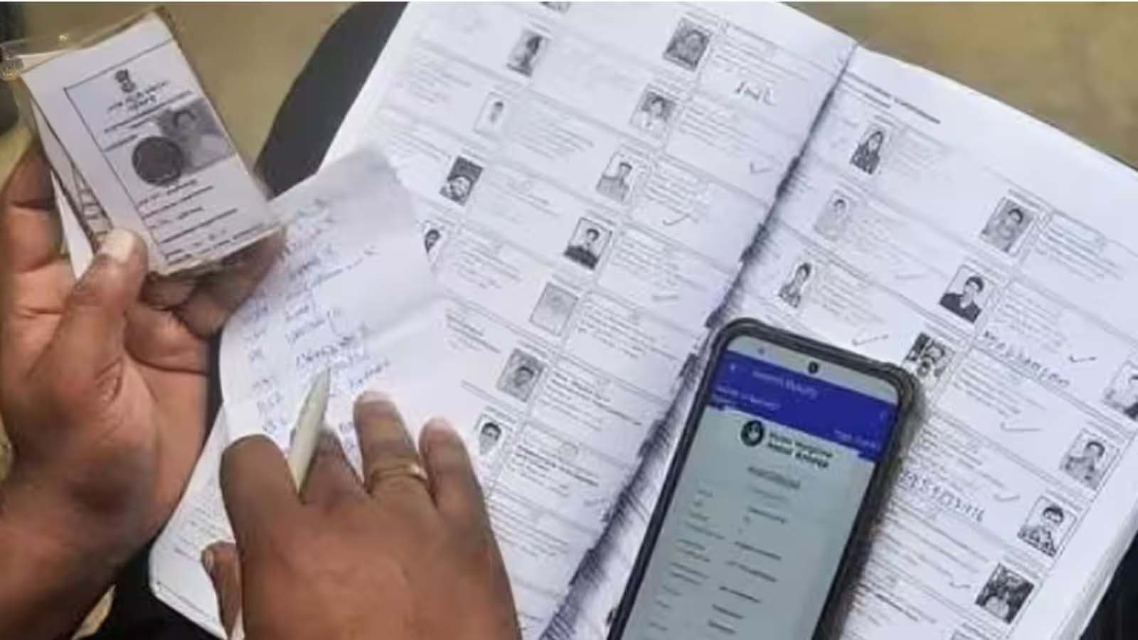 झारखंड में SIR को लेकर बड़ा अपडेट, 24 अगस्त से शुरू होगी नोटिस और सुनवाई प्रक्रिया झारखंड में SIR को लेकर बड़ा अपडेट, 24 अगस्त से शुरू होगी नोटिस और सुनवाई प्रक्रिया