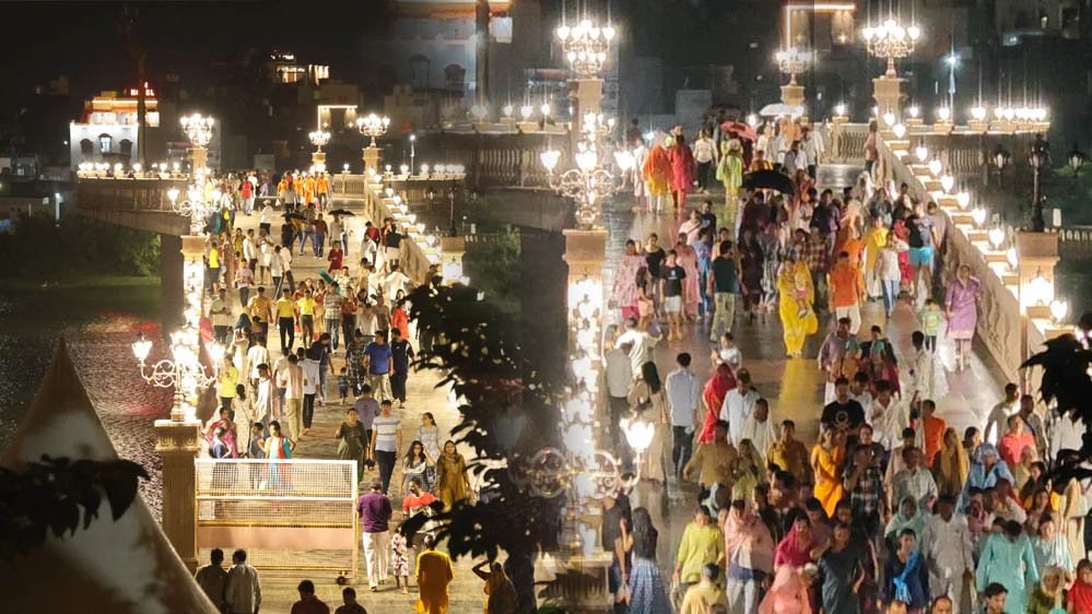 श्रावण में महाकाल नगरी हुई शिवमय, 8 दिन में 29 लाख से ज्यादा भक्तों ने किए दर्शन श्रावण में महाकाल नगरी हुई शिवमय, 8 दिन में 29 लाख से ज्यादा भक्तों ने किए दर्शन