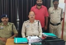 जिला बदर के बाद भी जांजगीर में छिपा बदमाश गिरफ्तार, केस दर्ज
